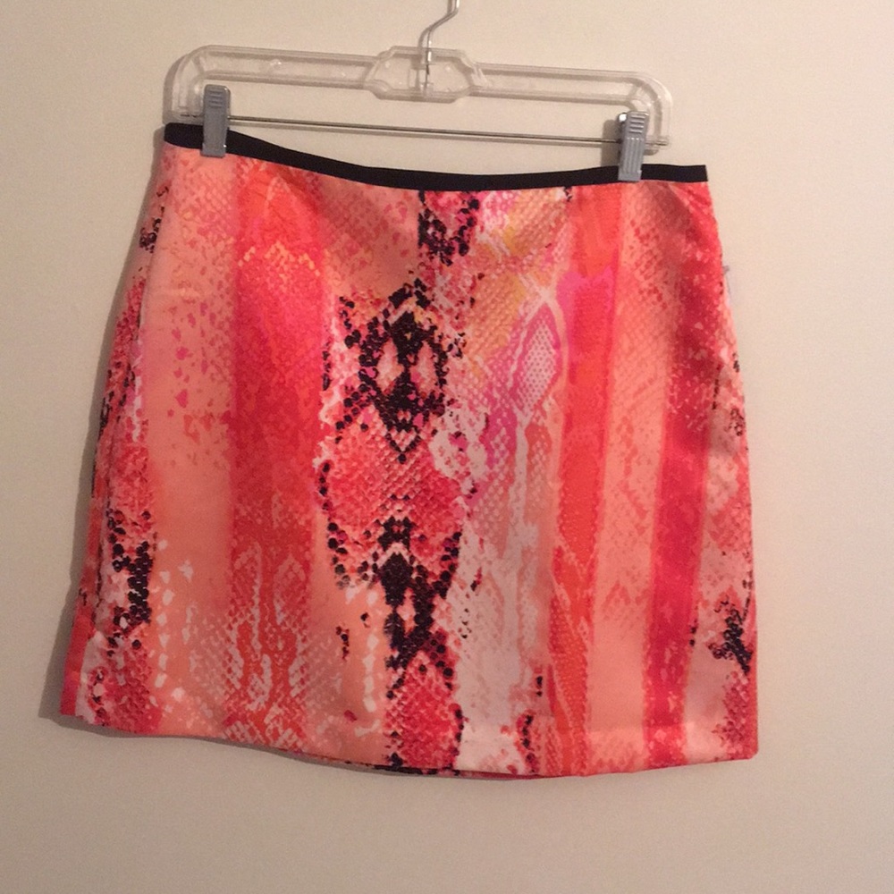 Skirt - Picture 2 of 7